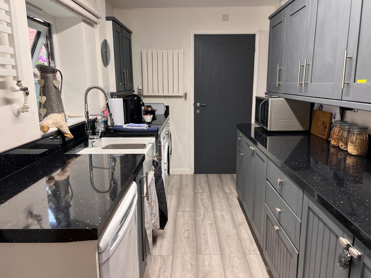 Luxury Guest Suite Dog Friendly North Scarle Exterior foto